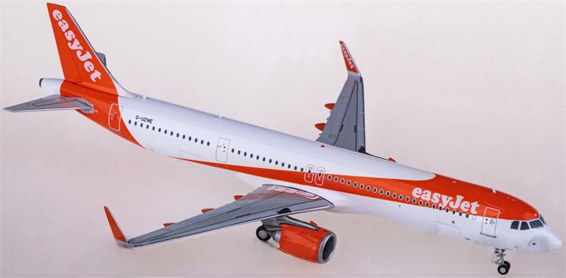JC Wings easyJet Airbus A321neo G-UZME 1:200 Diecast Model view 1