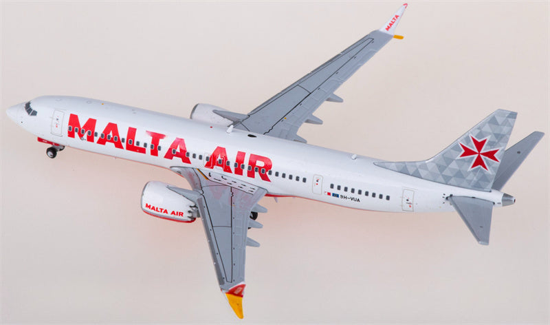 JC Wings Malta Air Boeing 737 MAX 8 9H-VUA 1:400 Diecast Model view 3
