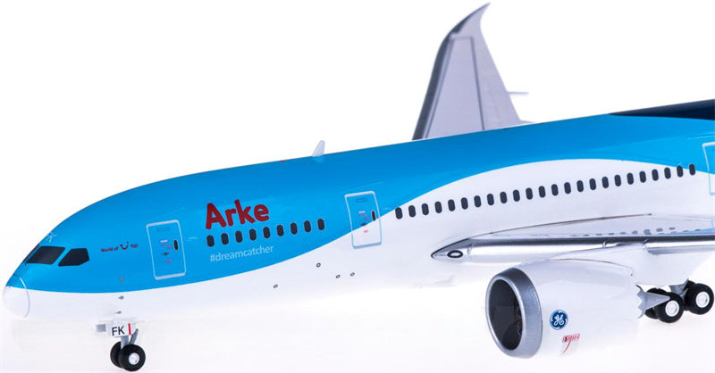 Herpa Arke Boeing 787-8 PH-TFK 1:200 ABS Model view 2