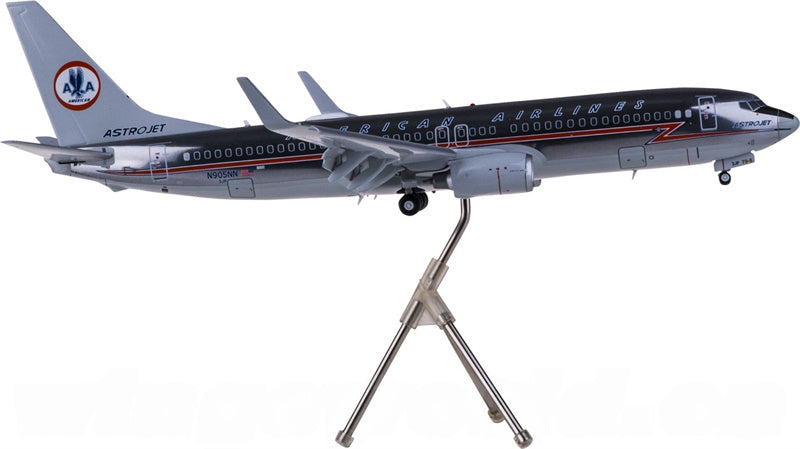Geminijets American Airlines Boeing 737-800 N905NN Astrojet Flaps Down 1:200 Diecast Model view 1