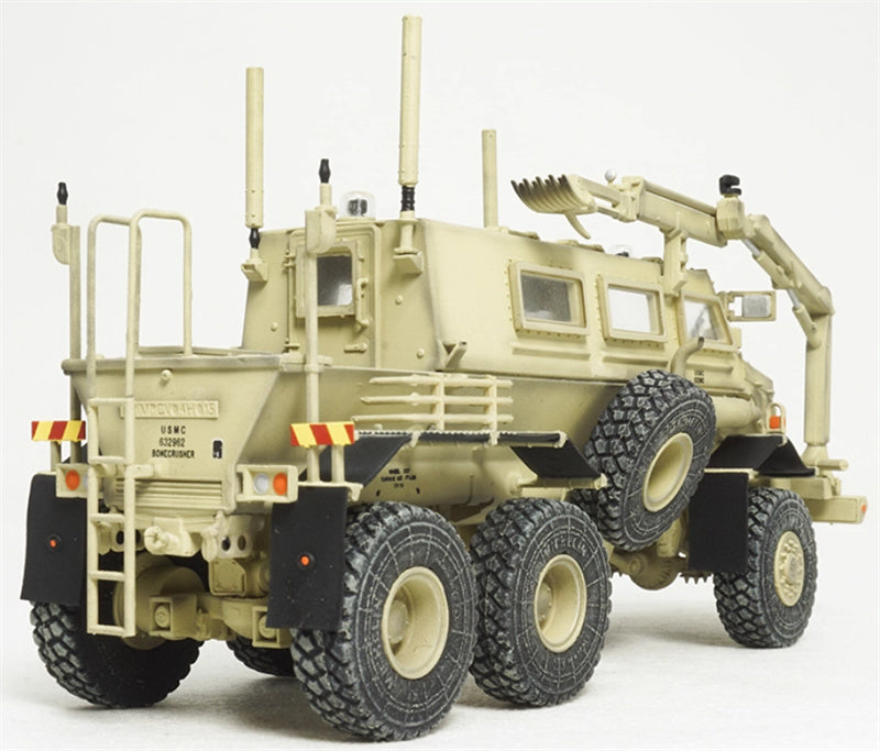 T-MODEL Buffalo Lightning Protection Vehicle US Marine Iraq 2006 desert color 1:72 Tank Pre-built Model