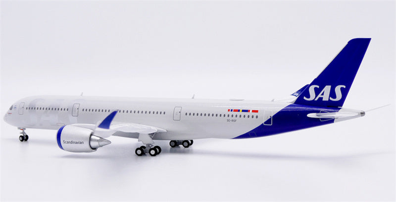 JC Wings 1:400 SAS Airbus A350-900XWB SE-RSF Diecast Model view 2