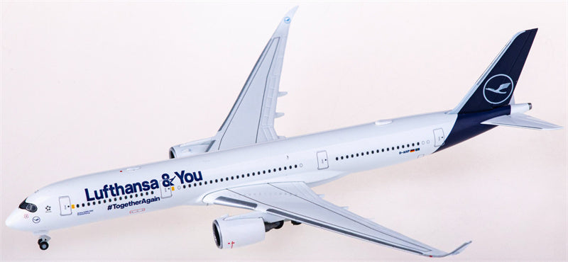 Herpa Lufthansa Airbus A350-900 D-AIXP & You 1:500 Diecast Model view 1