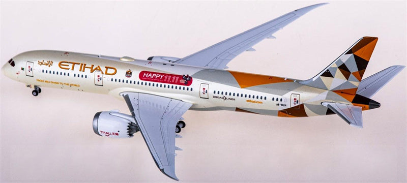 JC Wings Etihad Airways Boeing 787-9 A6-BLM 1:400 Diecast Model view 3