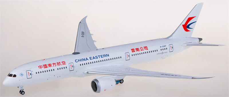 SQ Wings China Eastern Boeing 787-9 B-208P 1:200 Diecast Model view 2