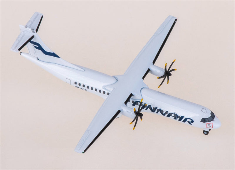 Herpa Finnair ATR-72-500 OH-ATP 1:500 Diecast Model view 2