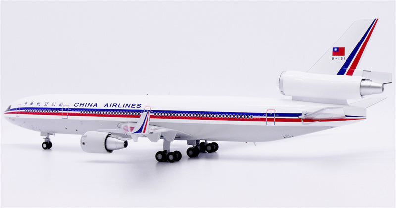 JC Wings 1:200 China Airlines McDonnell Douglas MD-11 B-151 Diecast Model view 4