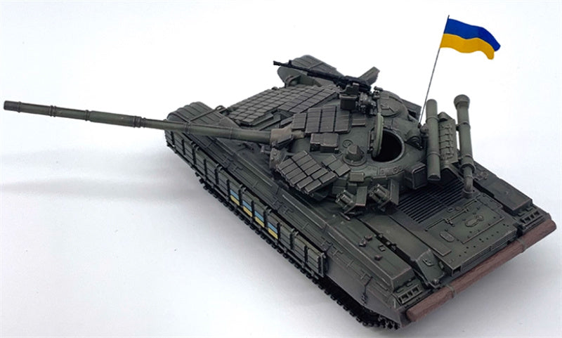 ARTISAN Ukrainian T-64BV main battle tank with National flag Wearing skirt armor 1:72 Tank Pre-built Model