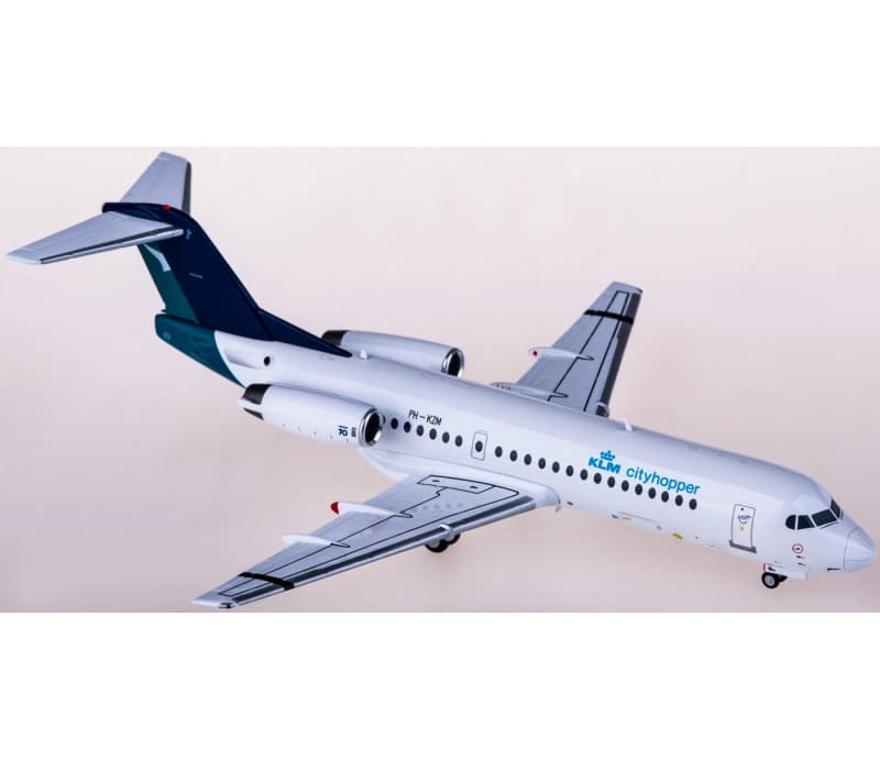 JC Wings KLM Fokker 70 PH-KZM 1:200 Aircraft Pre-built  Airliner Model Display