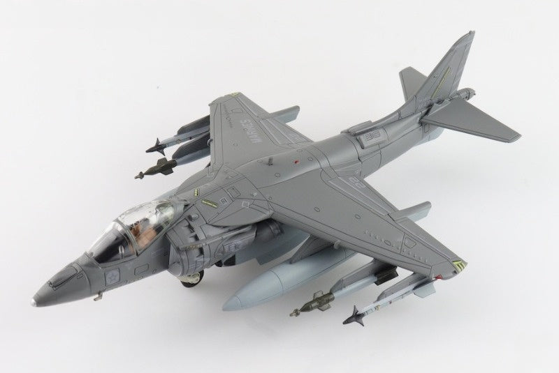 Hobby Master AV-8B plus Harrier II 163879 VMA-211 US Marines 2013 1:72 Airplane Pre-built Model