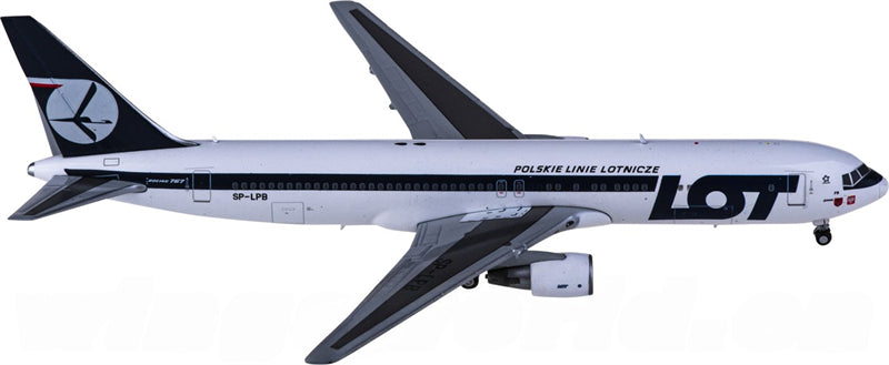 JC Wings LOT for Boeing 767-300ER SP-LPB 1:400 Airplane Pre-built Airliner Model Display