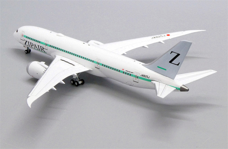 JC Wings ZIPAIR Boeing 787-8 Dreamliner JA825J 1:400 Diecast Model view 3