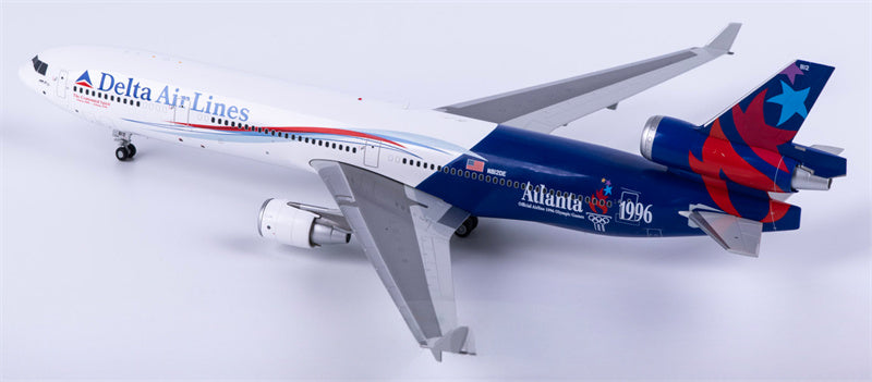 SQ Wings 1:200 Delta Air Lines McDonnell Douglas MD-11 N812DE  Diecast Model