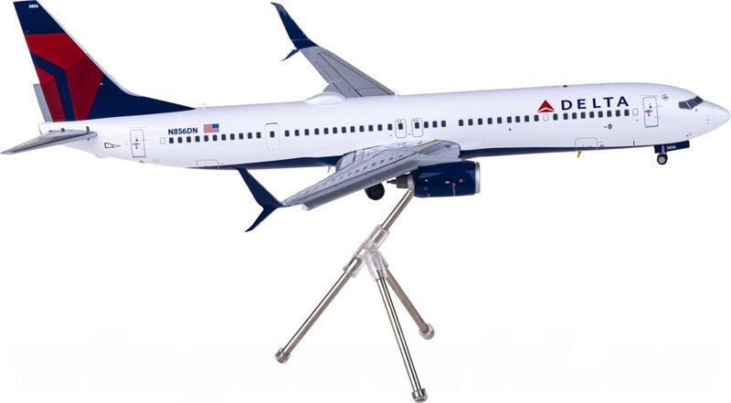 Geminijets Delta Air Lines Boeing 737-900ER N856DN Flaps Down 1:200 Diecast Model view 1