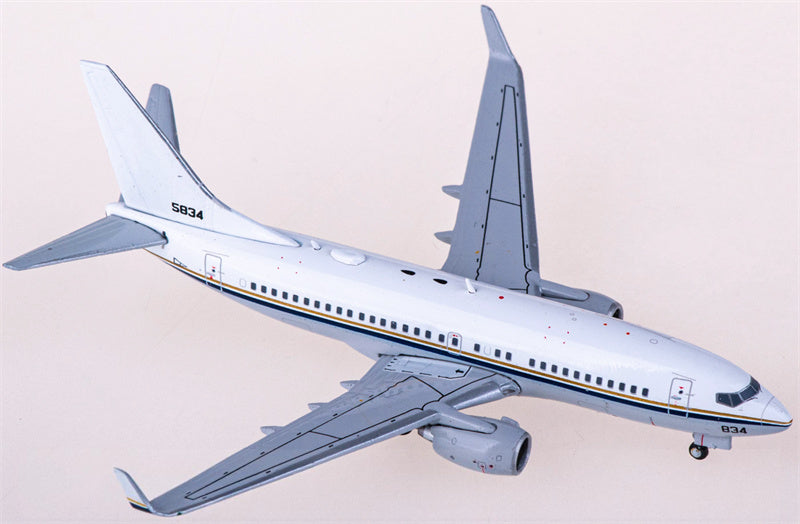 JC Wings US Navy Boeing 737-700 165834 1:400 Diecast Model view 1