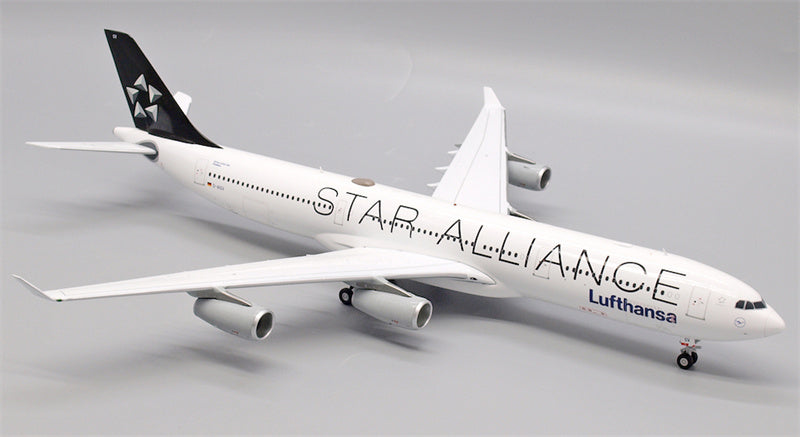 JC Wings 1:200 Lufthansa Airbus A340-300 D-AIGV Diecast Model view 3