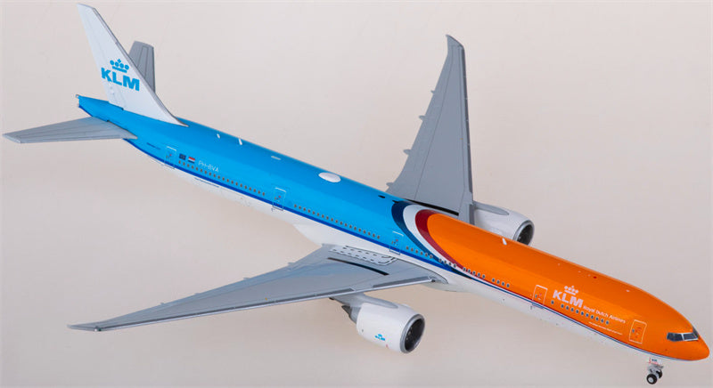 Geminijets KLM Boeing 777-300ER PH-BVA 1:400 Diecast Model view 1