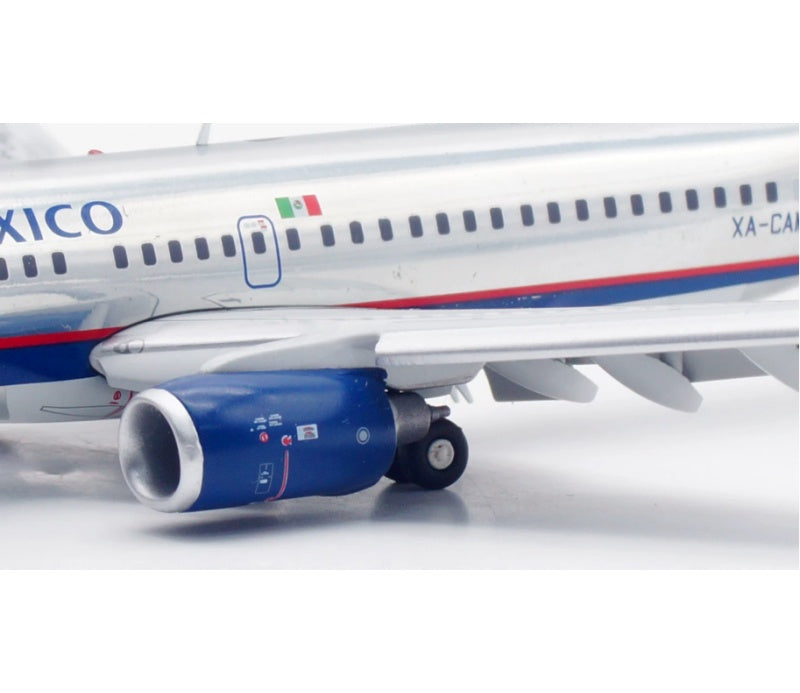 JC Wings 1:200 Aeromexico B737-700 XA-CAM Flaps down DIECAST Model