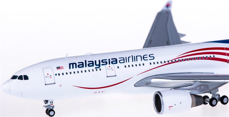 JC Wings Malaysia Airlines Airbus A330-200 9M-MTX 1:400 Diecast Model view 5