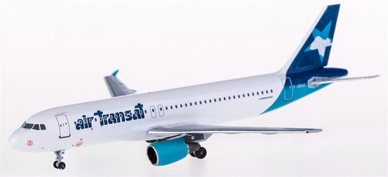 AeroClassics Air Transat Airbus A320 F-GRSG 1:400 Diecast Model view 1