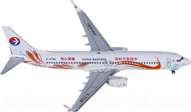 NG Models 1:400 China Eastern Boeing 737 B-5796 Diecast Model view 3