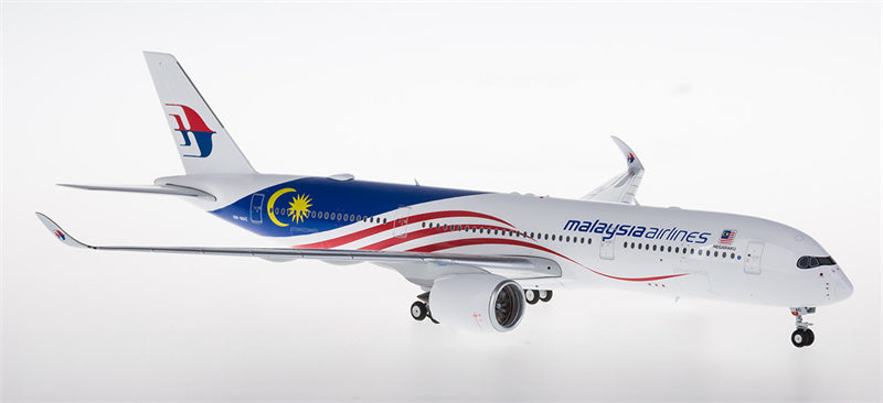 Phoenix Malaysia Airlines Airbus A350-900 9M-MAC 1:200 Diecast Model view 1