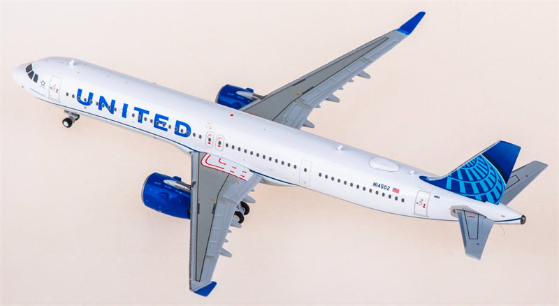 Geminijets 1:400 United Airlines Airbus A321neo N14502 Diecast Model view 3