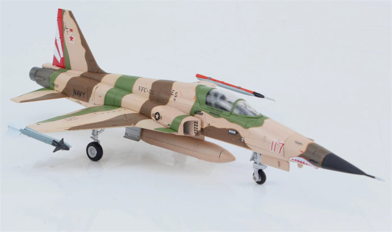 HOBBY MASTER USN F-5N VFC-111 1:72 Model 2014 761533/Red 117