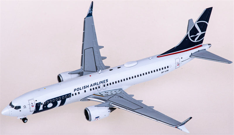 JC Wings LOT Boeing 737 MAX 8 SP-LVB 1:400 Diecast Model view 2