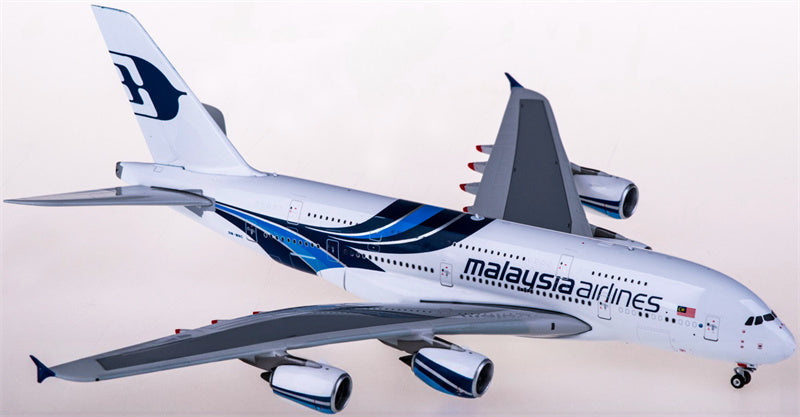 Phoenix Malaysia Airlines Airbus A380 9M-MNC 1:400 Diecast Model view 2