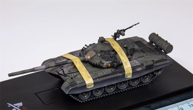 ARTISAN East German T-72G main battle tank Camouflage style new version 1:72 Tank Pre-built Model