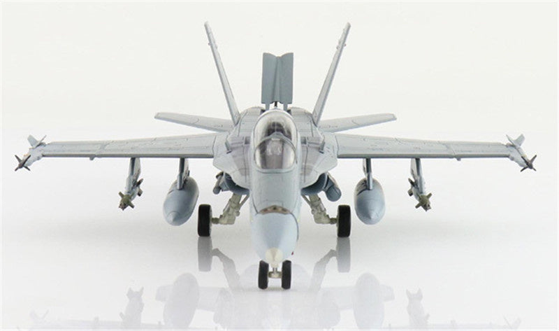 HOBBY MASTER CF-188b Hornet 188902 425 Sqn. CAF 2004 1/72 Aircraft Pre-built Model