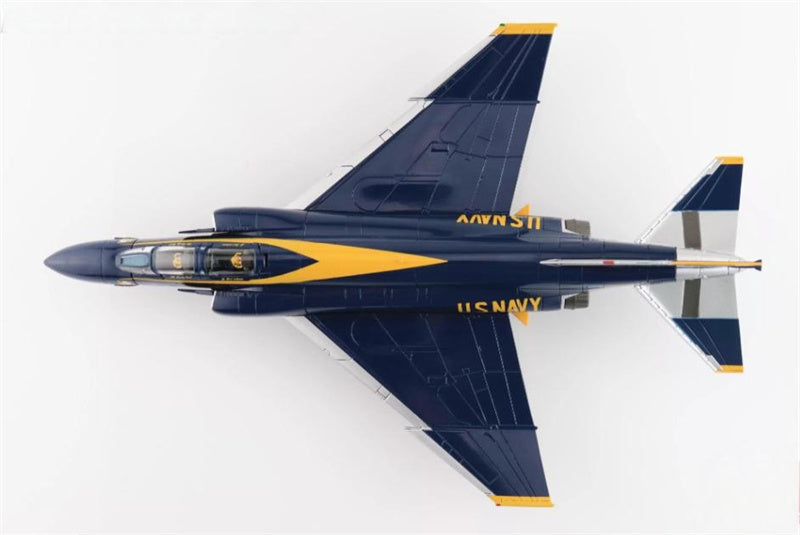 HOBBY MASTER F-4J Cdr. Harley Hall 153812 Cdr Harley Hall & AMHI Guy Giuffrai US Navy 1970 to 1971 1:72 Airplane Pre-built Model