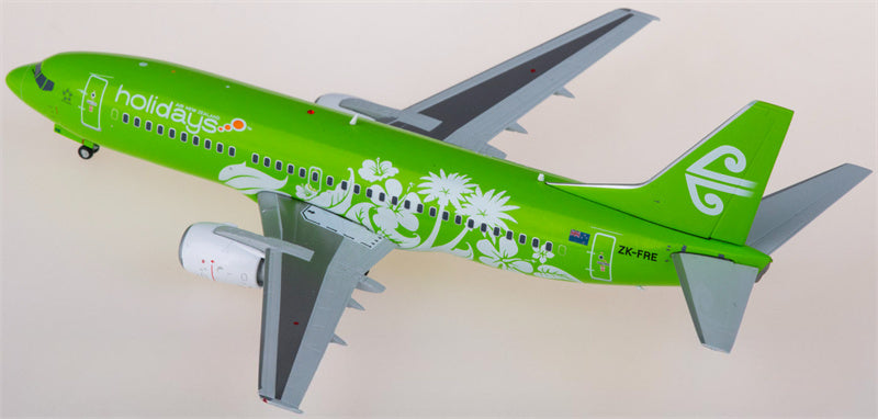 JC Wings Air New Zealand holidays Boeing 737-300 ZK-FRE 1:200 Diecast Model view 4