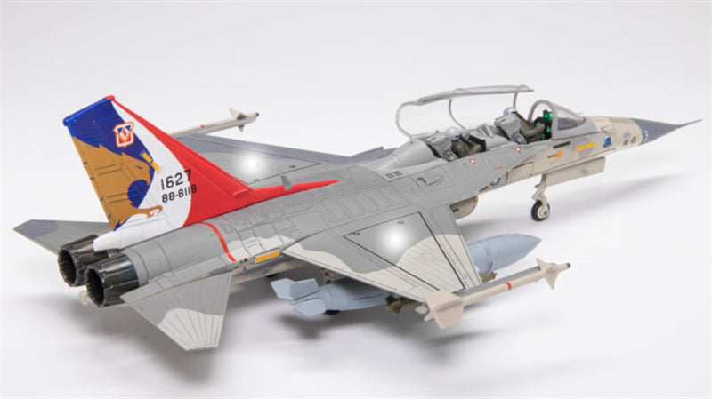 TTF F-CK-1 CHING-KUO INDIGENOUS DEFENSE FIGHTER #1627 88-8118 1:72 Aircraft Pre-built Model