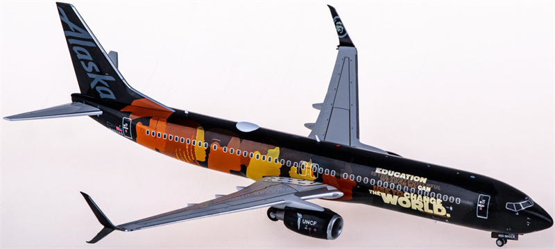 Geminijets Alaska Airlines Boeing 737-900ER N492AS Our Commitment 1:200 Diecast Model view 2
