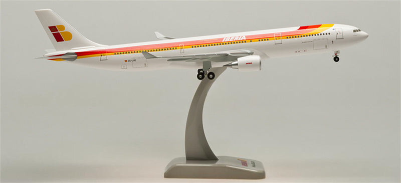 Hogan Iberia Airbus A330-300 EC-LUK 1:200 ABS Model view 1