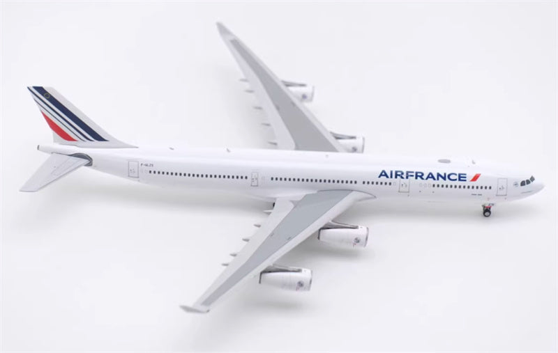 Phoenix Air France Airbus A340-300 F-GLZS 1:400 Diecast Model view 1