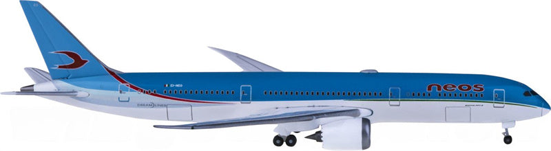 Herpa Neos Boeing 787-9 Dreamliner EI-NEO 1:500 Diecast Model view 2