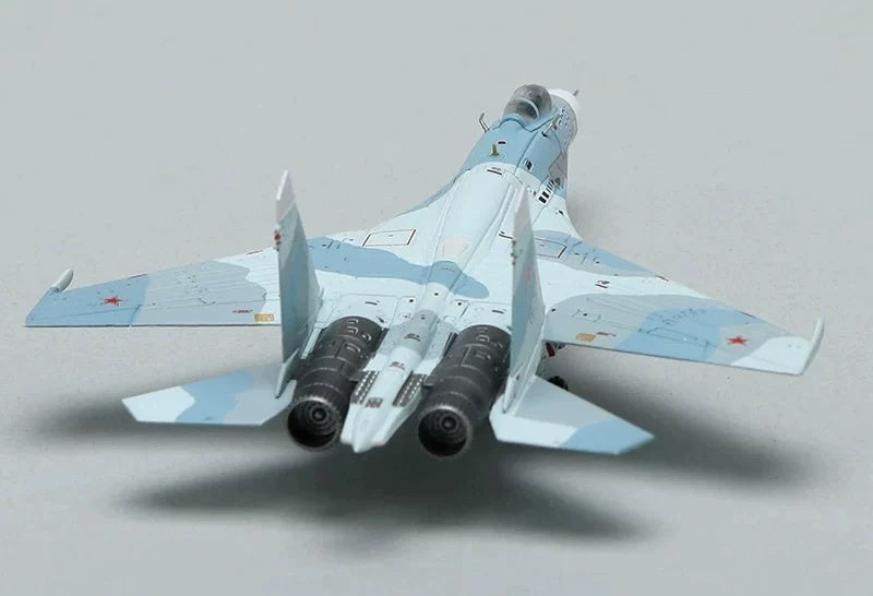 SQ Wings Flanker-B SU-27S  1:200 Model 1989 Paris Air Show   Pugachev's Cobra Blue 388