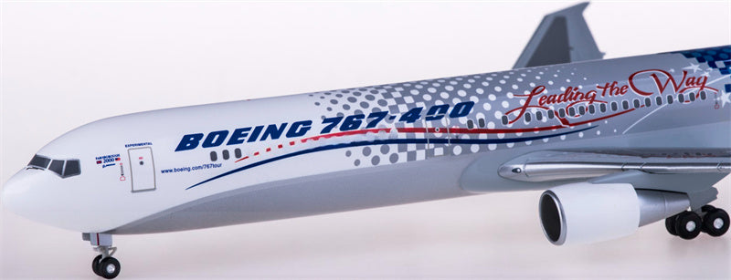 Hogan Boeing 767-400 N76400 1:200 ABS Model view 4