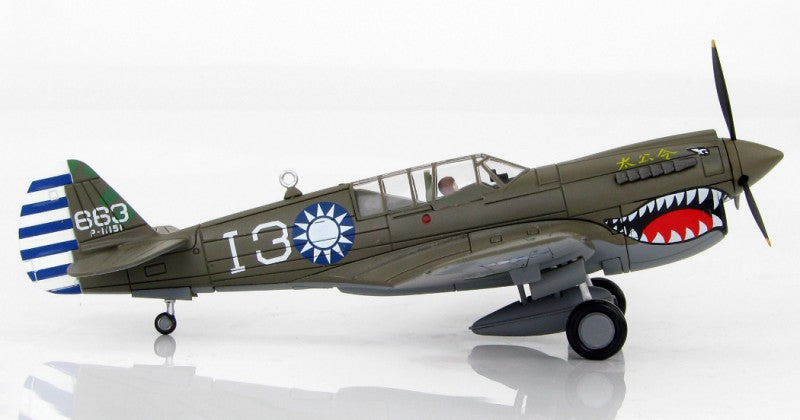 HOBBY MASTER Chinese Air Force / Laohokow China P-40N 7th FS 3rd FG 1:72 Model 1945   663