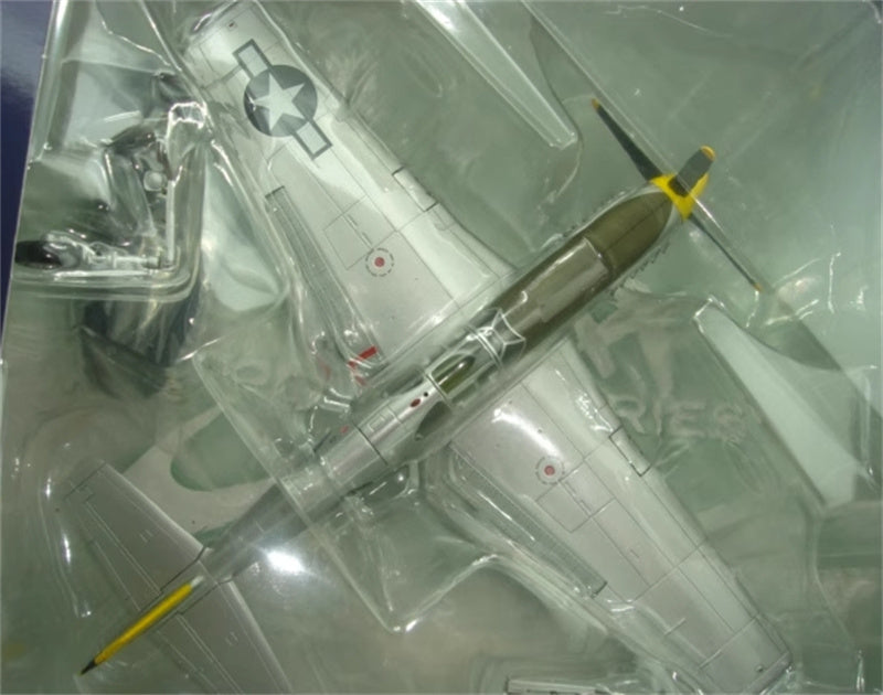 Hobby Master P-51B Mustang 2106908 Lt. Leonard R. Reeves 530th FS/311th FG Pungchacheng Jan 1945 1:48 Airplane Pre-built Model