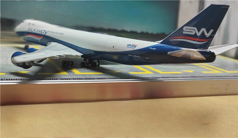 Herpa Silk Way West Airlines Boeing 747-8FTM VQ-BWY AZERBAIJAN CARGO 1:500 Aircraft Pre-built Model