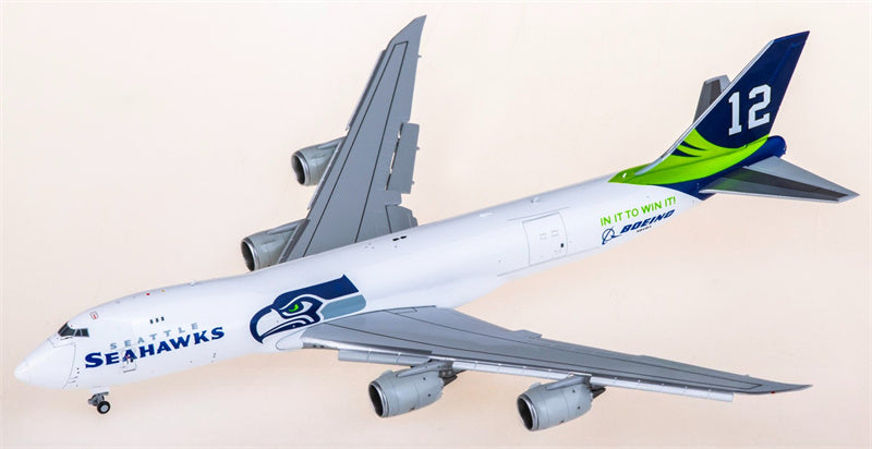 HX Models 1:400 Boeing 747-8F Flaps down N841BA Diecast Model view 3