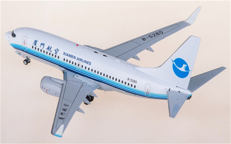 XiamenAir Boeing 737-700 B-5280 1:200 Diecast Model view 3
