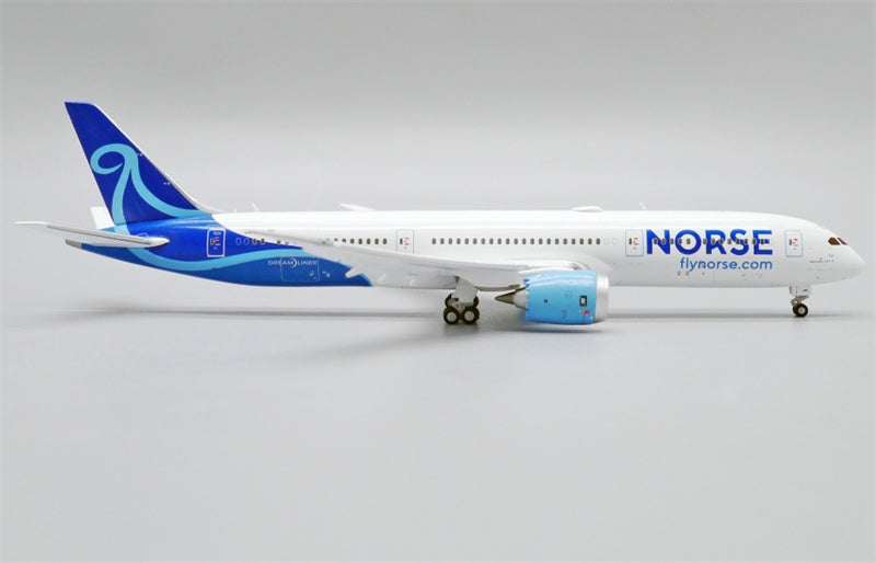 JC Wings Norse Atlantic Airways Boeing 787-9 Dreamliner LN-LNO Flaps Down 1:400 Diecast Model view 2