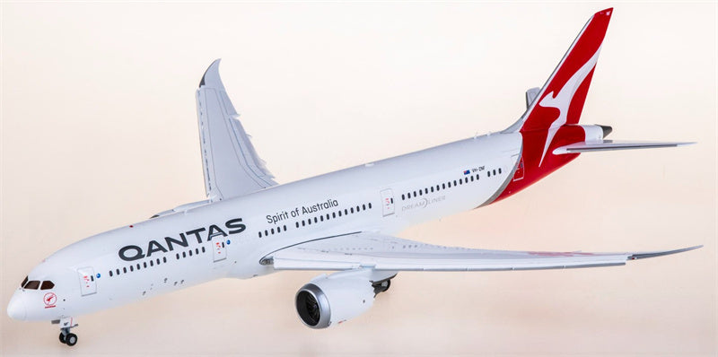 JC Wings 1:200 Qantas Boeing 787-9 Dreamliner VH-ZNF Flaps down Model