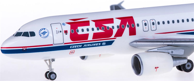 Herpa Czech Airlines Airbus A320 OK-GEA 1:200 ABS Model view 4