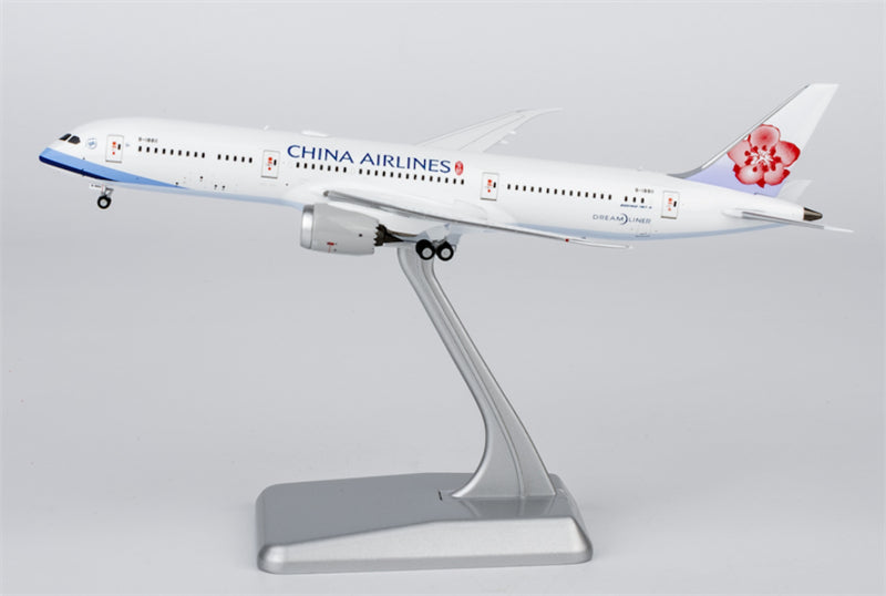 NG Models 1:400 China Airlines Boeing 787-9 Dreamliner B-18811  DIECAST Model